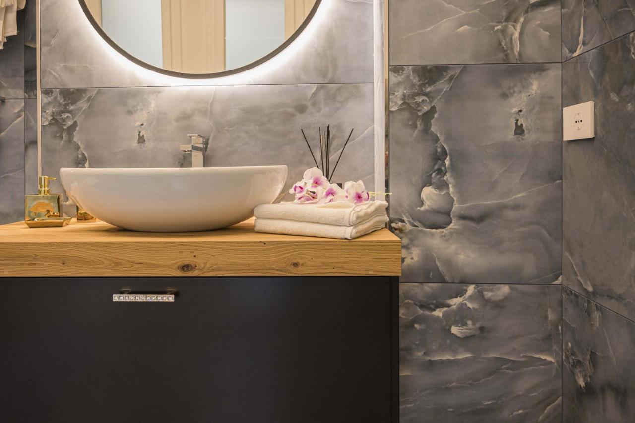 Vipverona Luxury Apartment - Royal Welcome Exterior photo